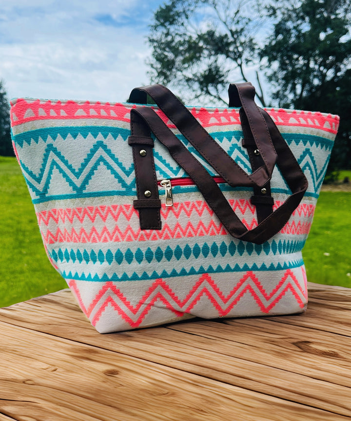 Women Multicolor Tote Bag With Coin Pouch - Bagpac